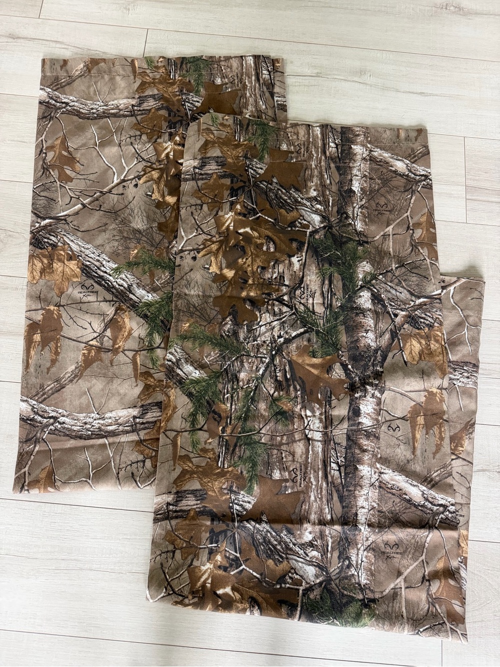 Camouflage Hunting Fabric Set - Realtree-Style Brown/Green 30x62 two panels